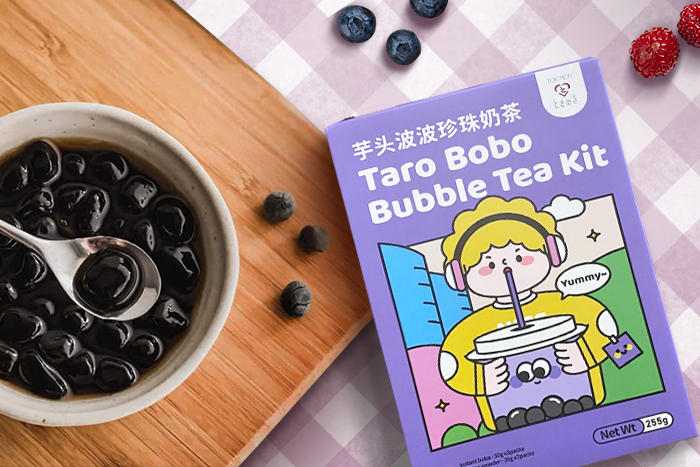 Inhalt des Tokimeki Taro Bobo Bubble Tea Kits: Taro-Pulver, Tapioka-Perlen und Strohalme