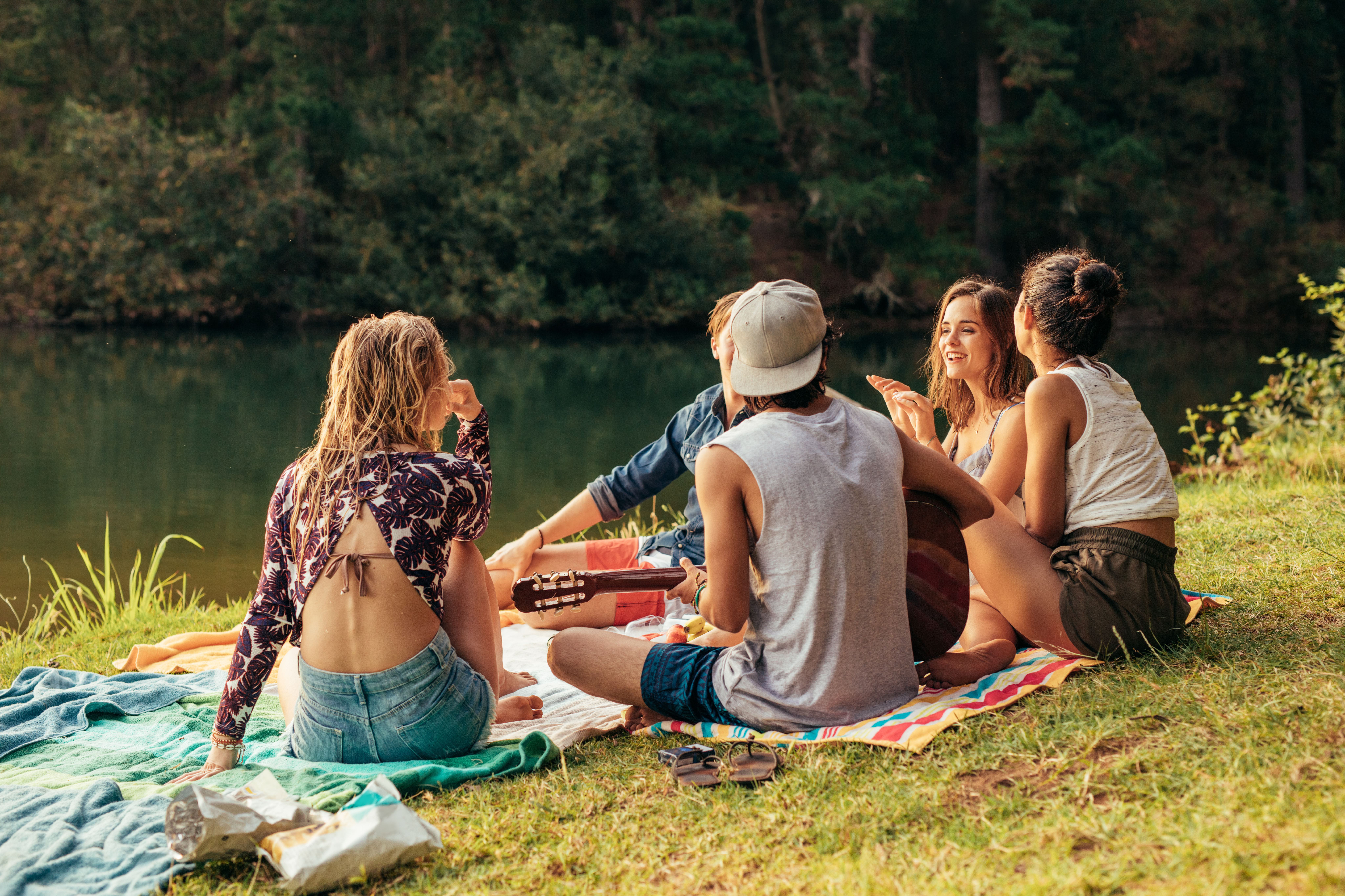 Ein Schmaus in der Sonne: Was gehört zu einem perfekten Picknick?