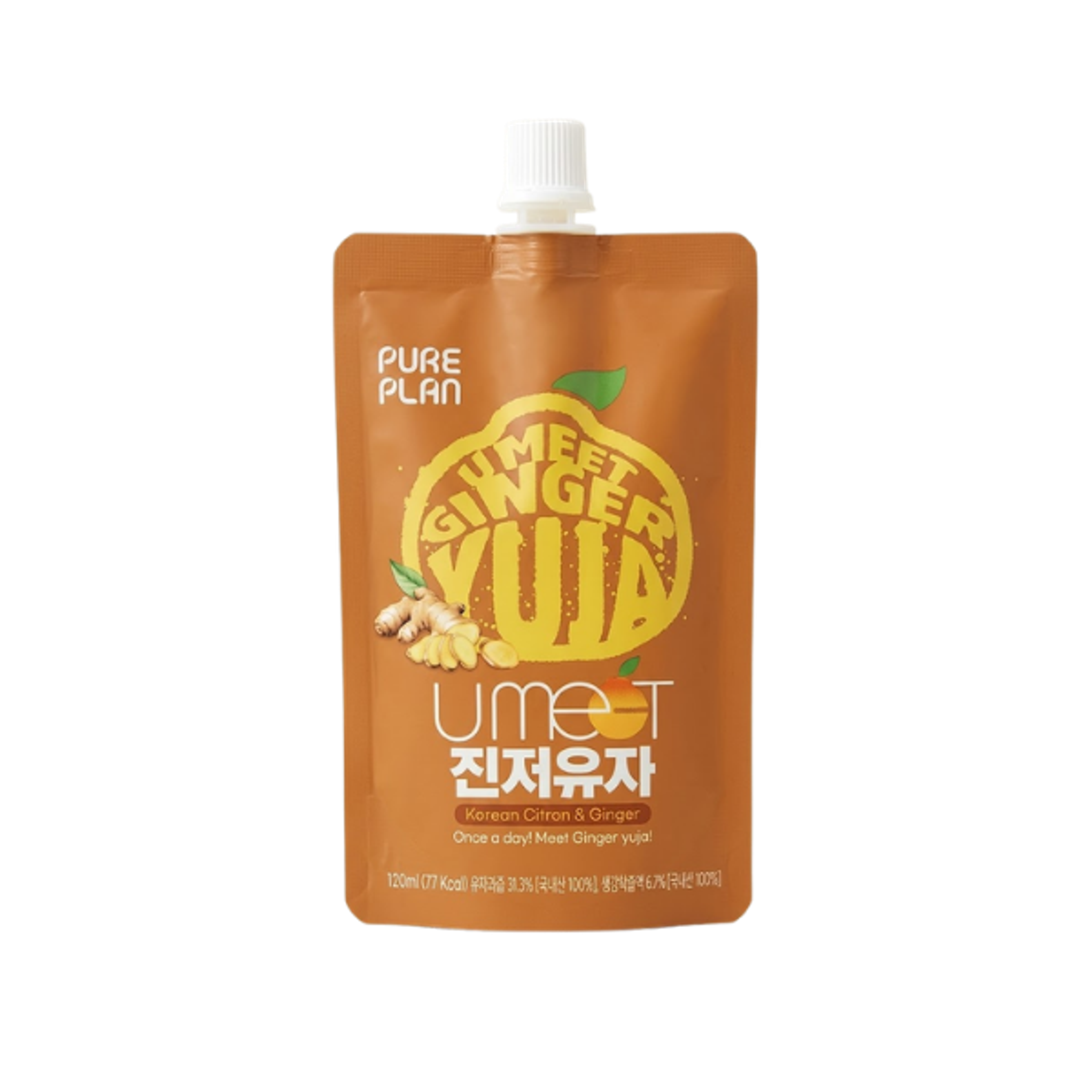Frische Goheung Yuzu und geschnittener Ingwer neben einem PUREPLAN Yuzu-Tee-Pouch, arrangiert auf einem Holztisch.