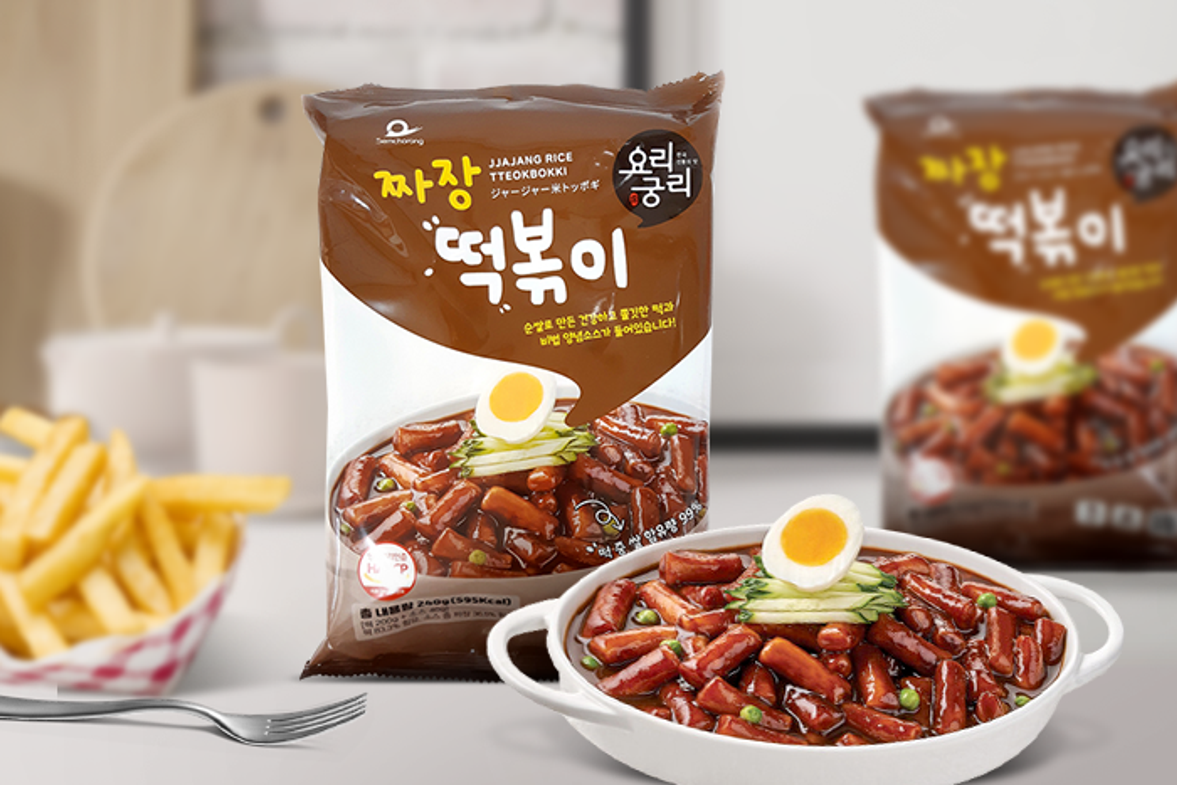 Samchorong Yorigungri Tteokbokki with Jjajang (black bean) sauce 240g – Traditional and practical