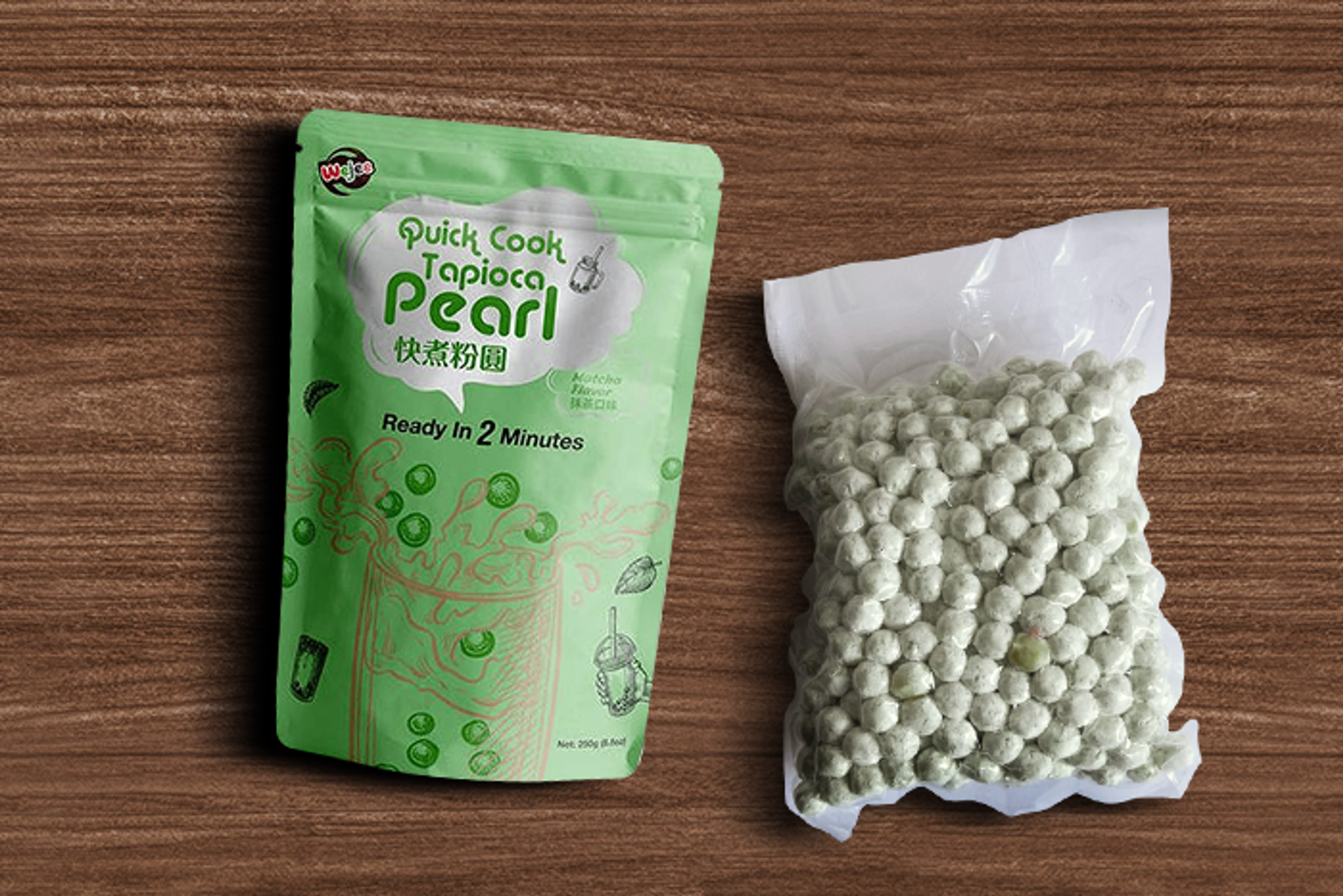 Zubereitete Wejee Tapioca Pearls in Matcha Bubble Tea - Schnelle Zubereitung: Bereit in wenigen Minuten.