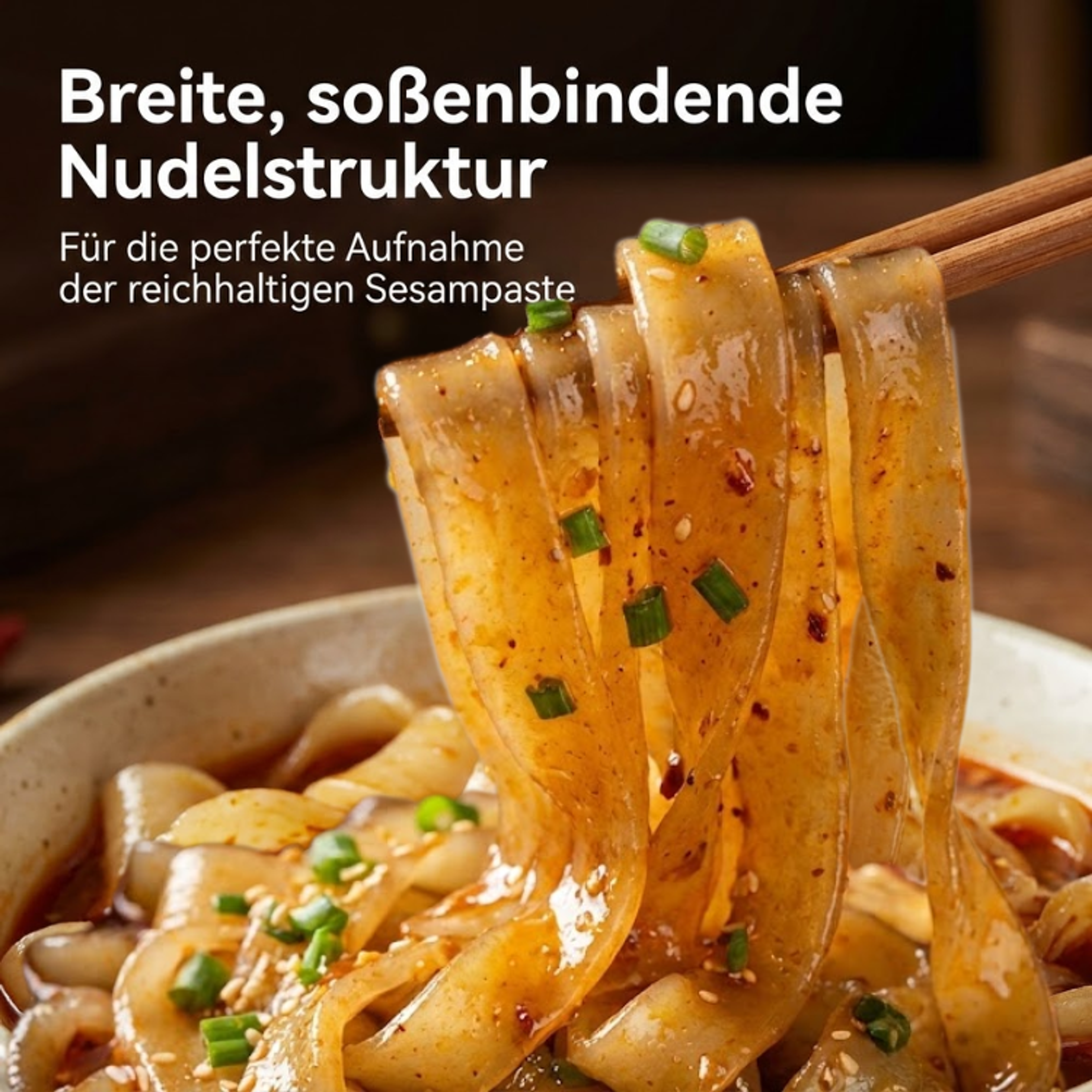 Baijia A-Kuan Nudeln als Teil eines asiatischen Gerichts – ideal serviert als geschmackvolles Hauptgericht