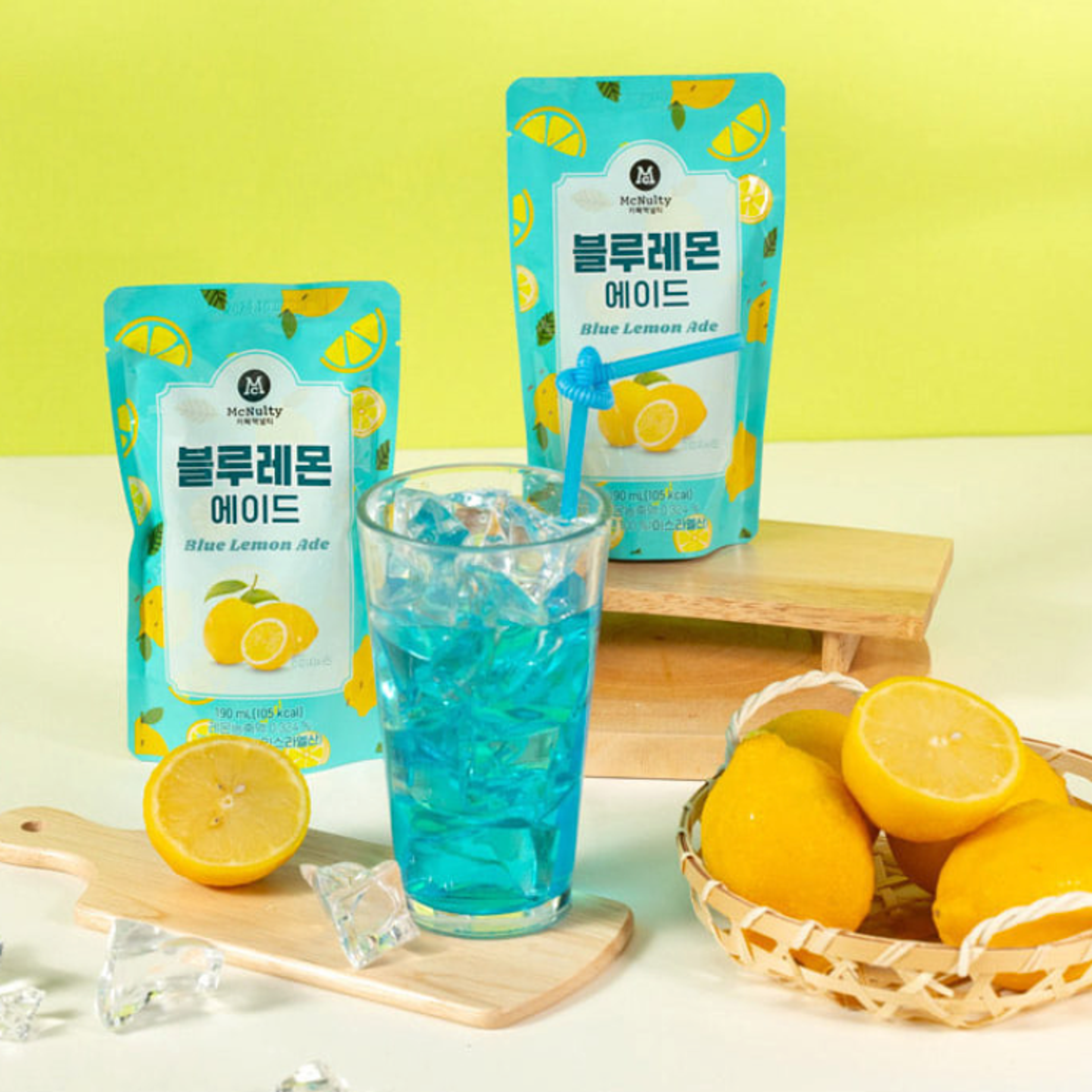 Genieße die erfrischende Lebendigkeit von McNulty Blue Lemon Ade 190ml - perfekt für unterwegs!