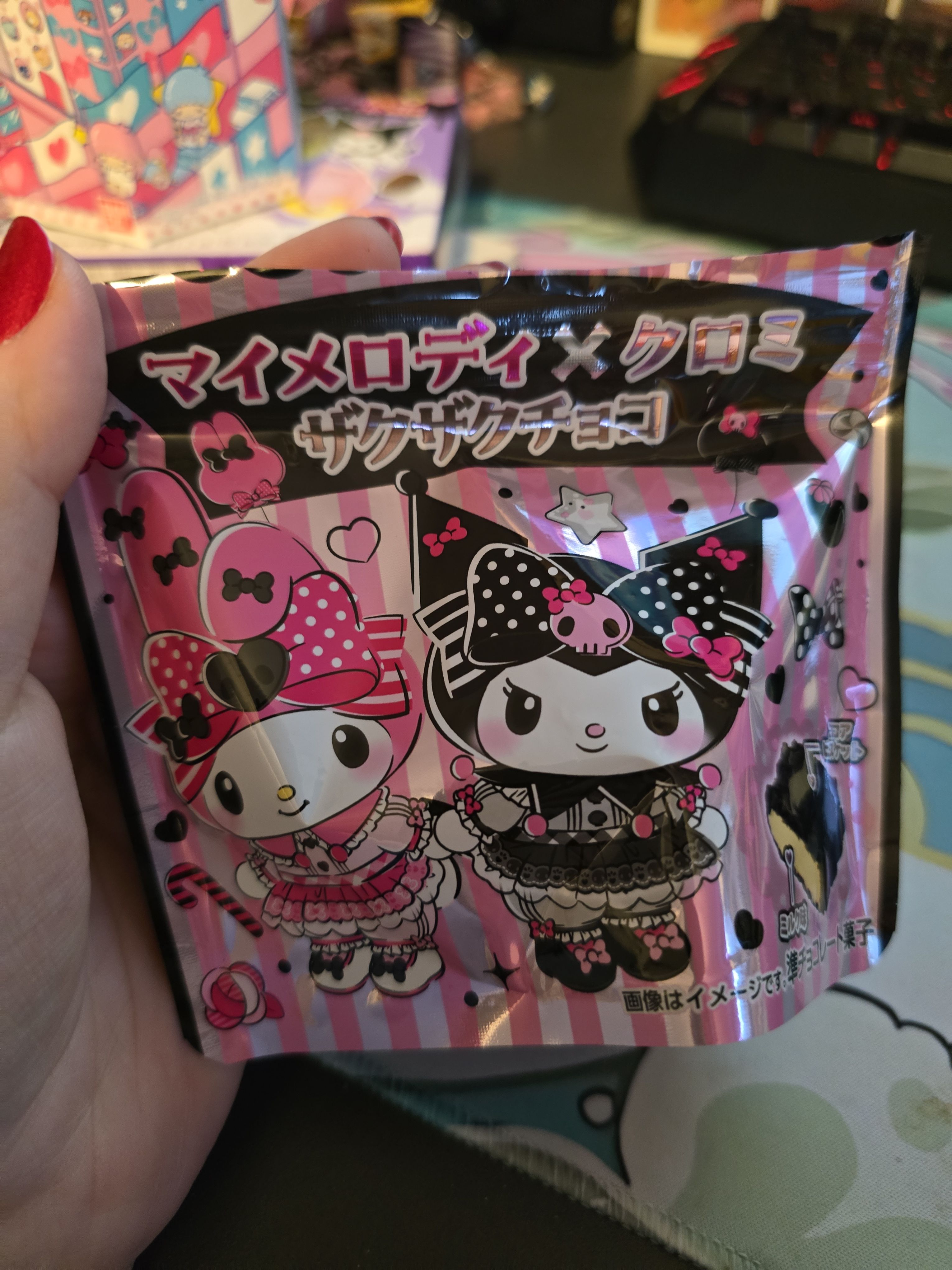 momogo - Fujiya My Melody × Kuromi Crunchy Chocolate Biscuit Pouch 34g