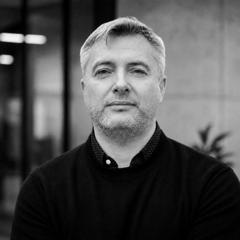 ОЛЕГ КІНДЕР