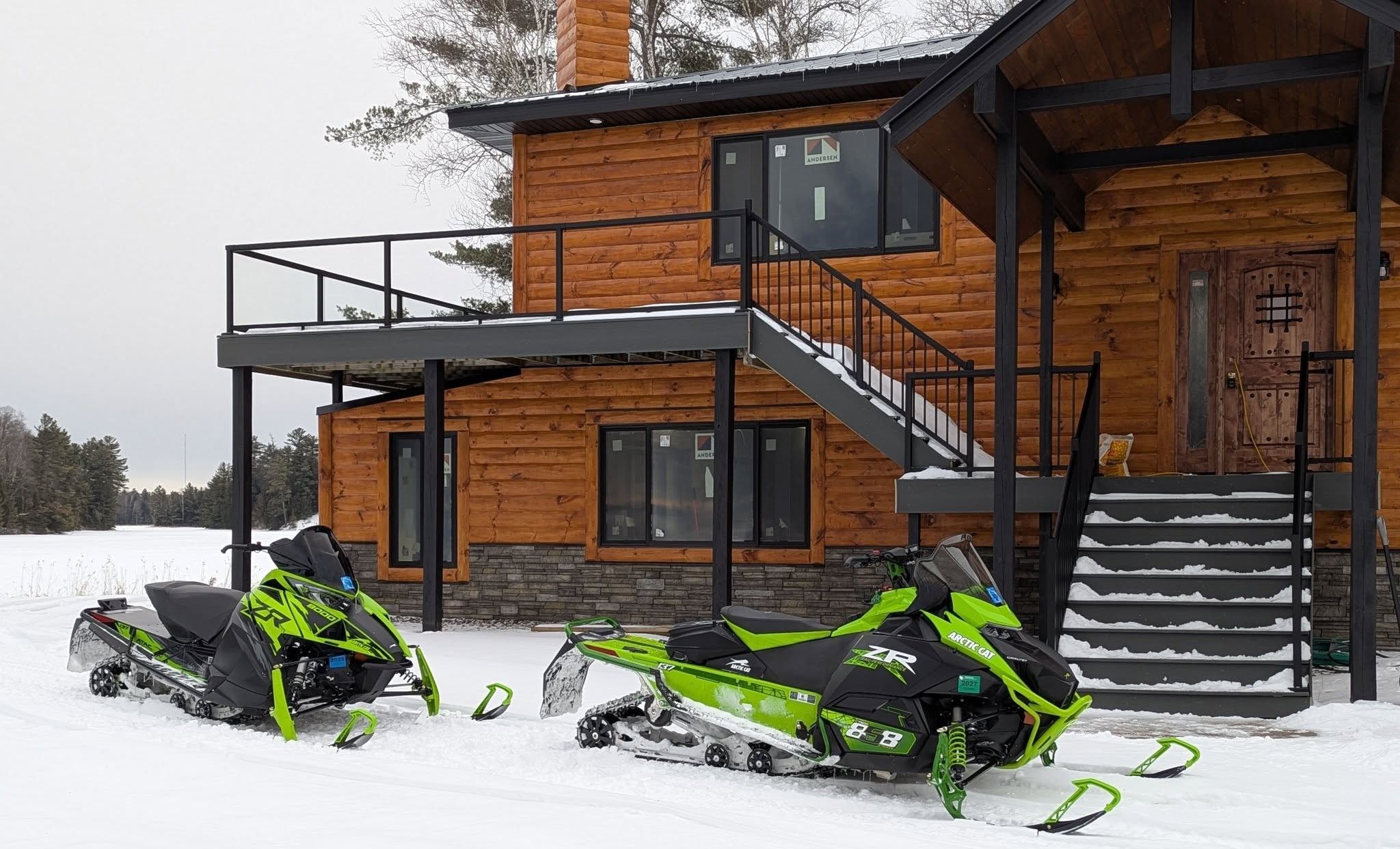 Wisconsin-made log home packages. Made the classic way.