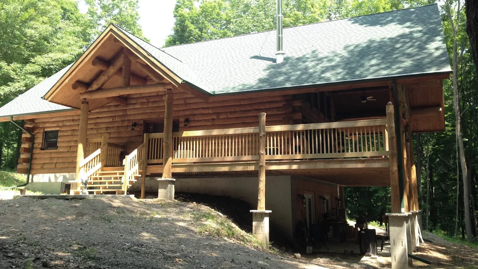 Wisconsin-made log home packages. Made the classic way.