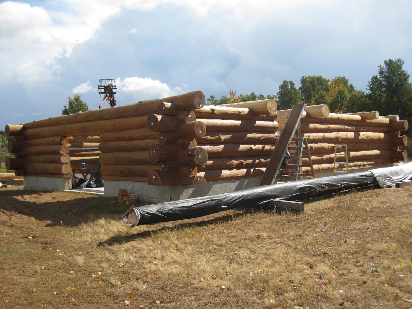 Wisconsin-made log home packages. Made the classic way.