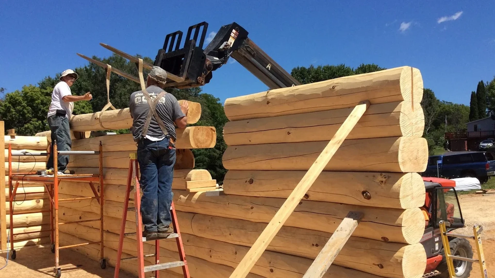 Wisconsin-made log home packages. Made the classic way.