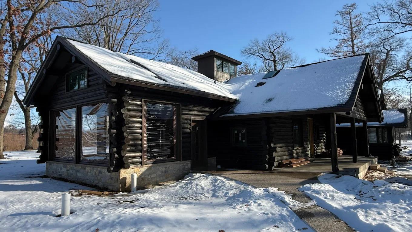 Wisconsin-made log home packages. Made the classic way.