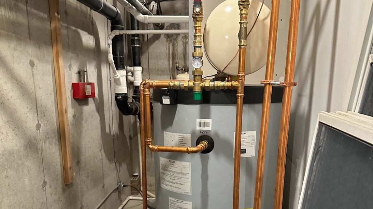 Art HVAC Plumbing Crew Servicing Multiple NYC Retail Location Restrooms During a Multi Location Commercial Contract