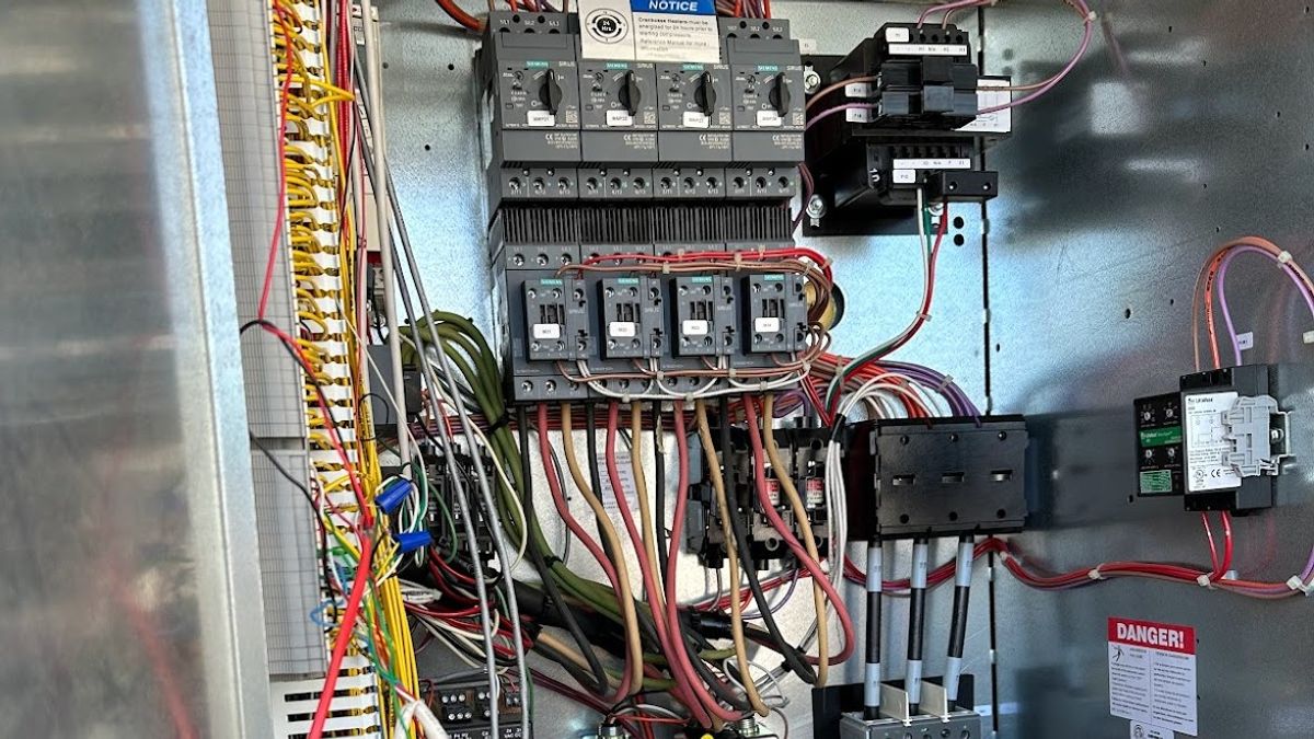 Art HVAC Technician Servicing a Federal Industries Bakery Display Case at a New York City Bakery Commercial Site