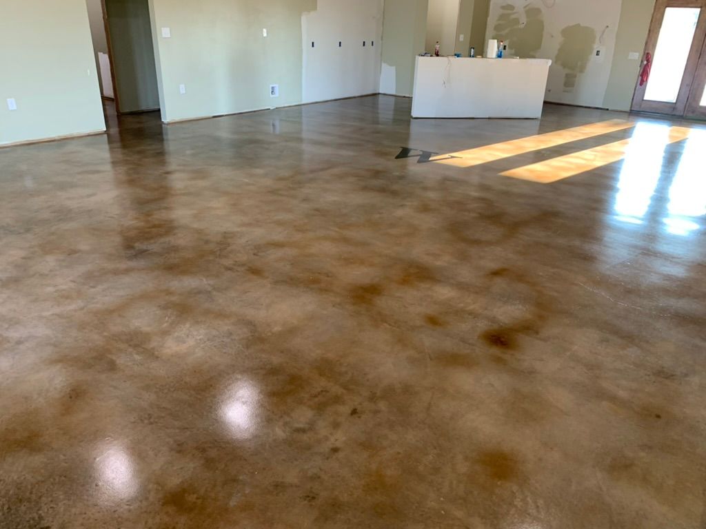 High-gloss concrete floor finish