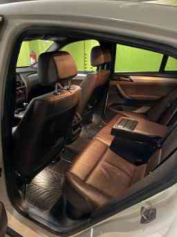 BMW X4  view 4