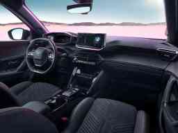 Peugeot 2008 view 2