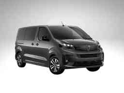 Peugeot Traveller view 1