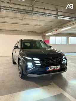 Hyundai Tucson view 2