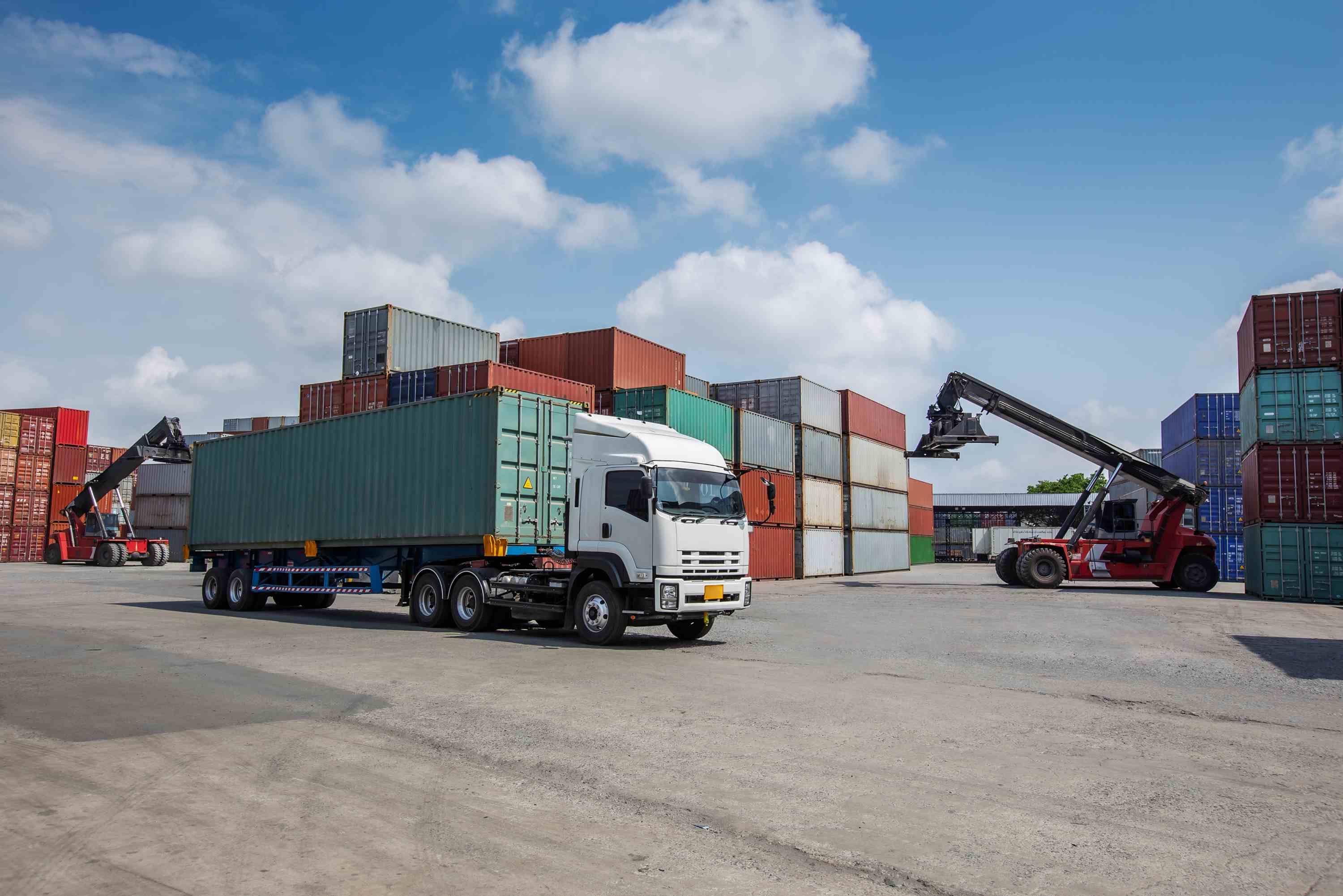 Same-Day Transport for Manufacturing & Construction