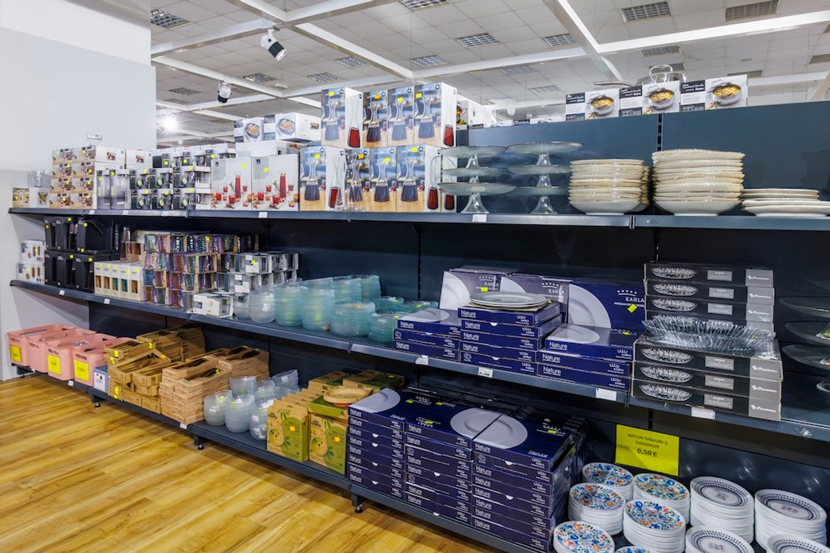 Kreće totalno ludilo u Kaštelima, poznati outlet šokirao niskim cijenama: Od danas imaju kućanske aparate, alat, bazene, jacuzzije...