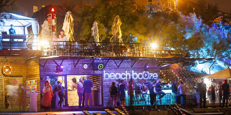 Idemo na Bačvice: Beach&Booze bar donosi dnevne partyje, koji Splitu nedostaju