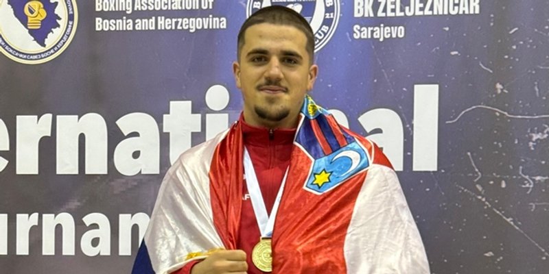 ZLATNI JAPIRKO ODUŠEVIO SARAJEVO Torcida Split potvrdila dominaciju hrvatskog boksa