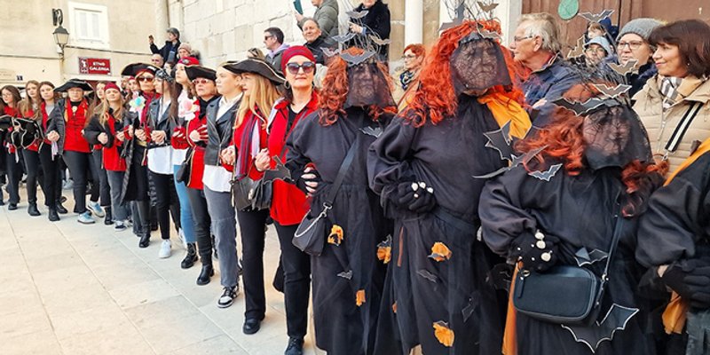 FOTOGALERIJA Stiže najdraže doba u godini - Paški zimski karneval!