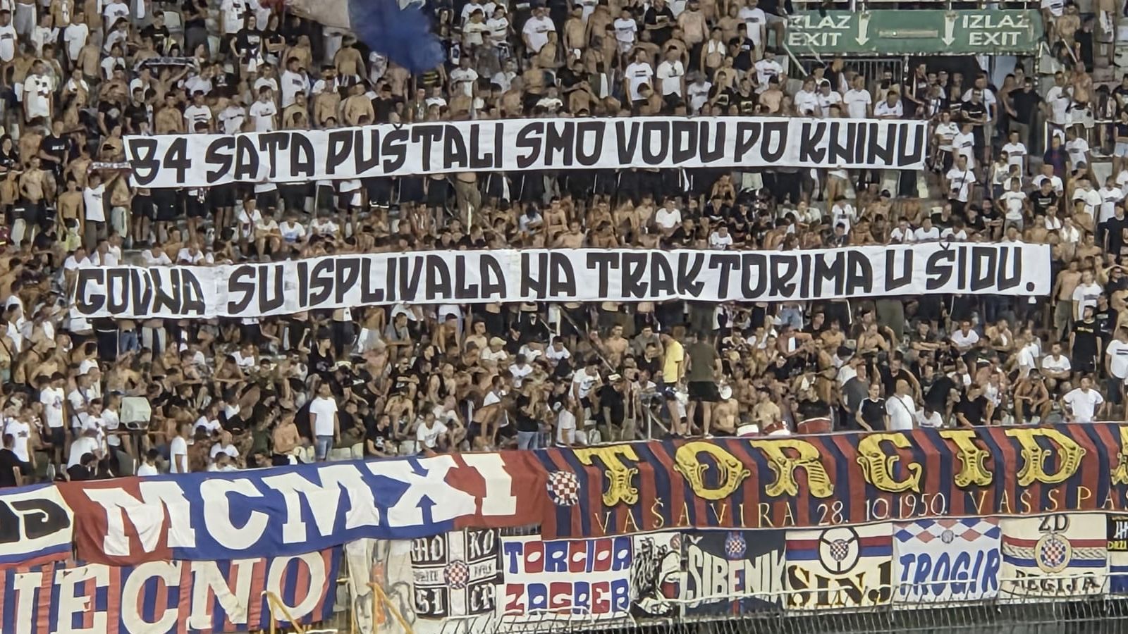 Torcida na početku drugog poluvremena podigla poruku, Poljudom orilo 'Za dom spremni'