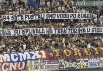 Torcida na početku drugog poluvremena podigla poruku, Poljudom orilo 'Za dom spremni'