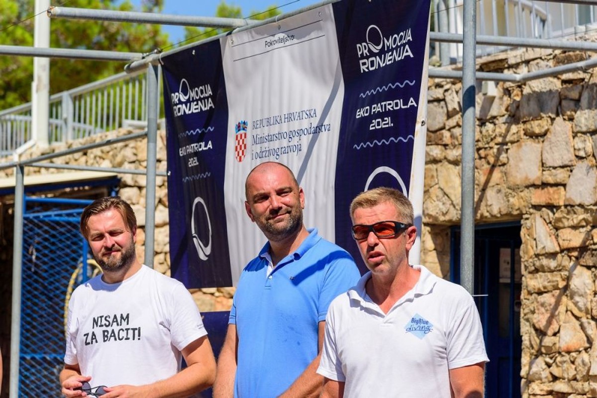 Bol, čišćenje podmorja | foto: Damir Zurub