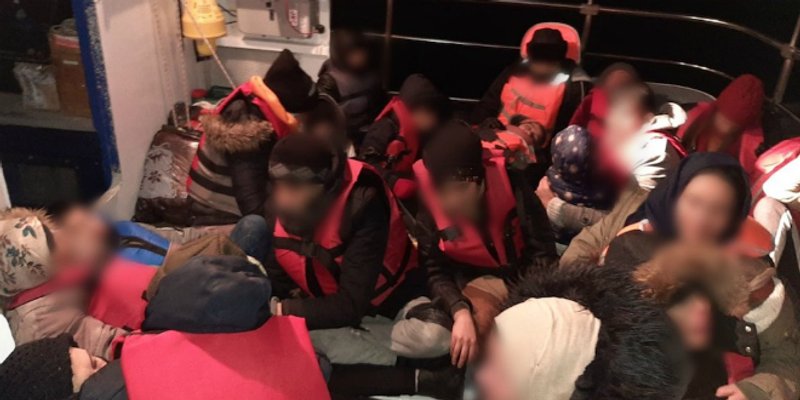 Dubrovački policajci spasili 36 migranata: Iz gumenjaka se čulo zapomaganje, a neki su bili bez svijesti