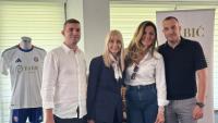 NOVA FAZA PARTNERSTVA: Njihovo će ime biti na dresu Hajdukovih juniora!