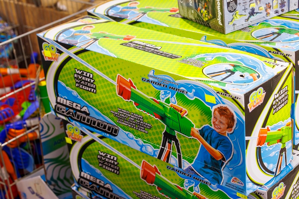 Kreće totalno ludilo u Kaštelima, poznati outlet šokirao niskim cijenama: Od danas imaju kućanske aparate, alat, bazene, jacuzzije...