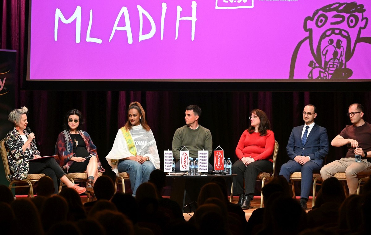 FOTOGALERIJA Priče slijepih i doseljenika privukle mnoge Splićane