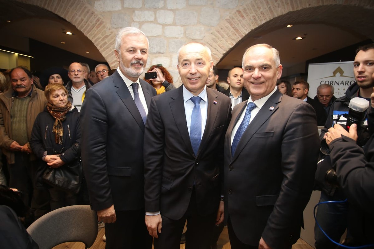 Skup Kolinde Grabar-Kitarović u hotelu Cornaro | Foto: Veljko Martinović