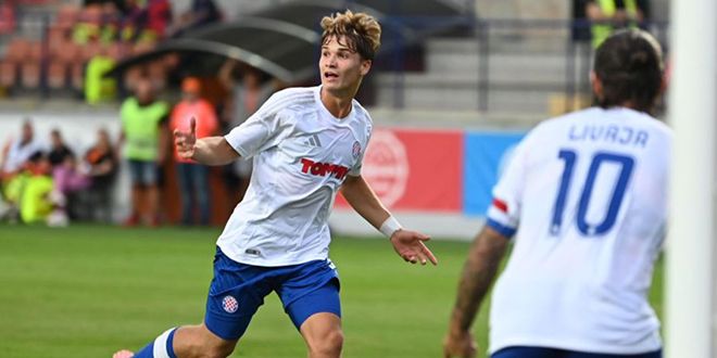 UŽIVO: Kraj prvog poluvremena. Hajduk vodi 2:0 pogocima Livaje i Pukštasa