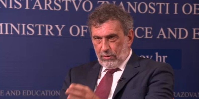 Ministar Fuchs: Ukida se Povjerenstvo za praćenje državne mature