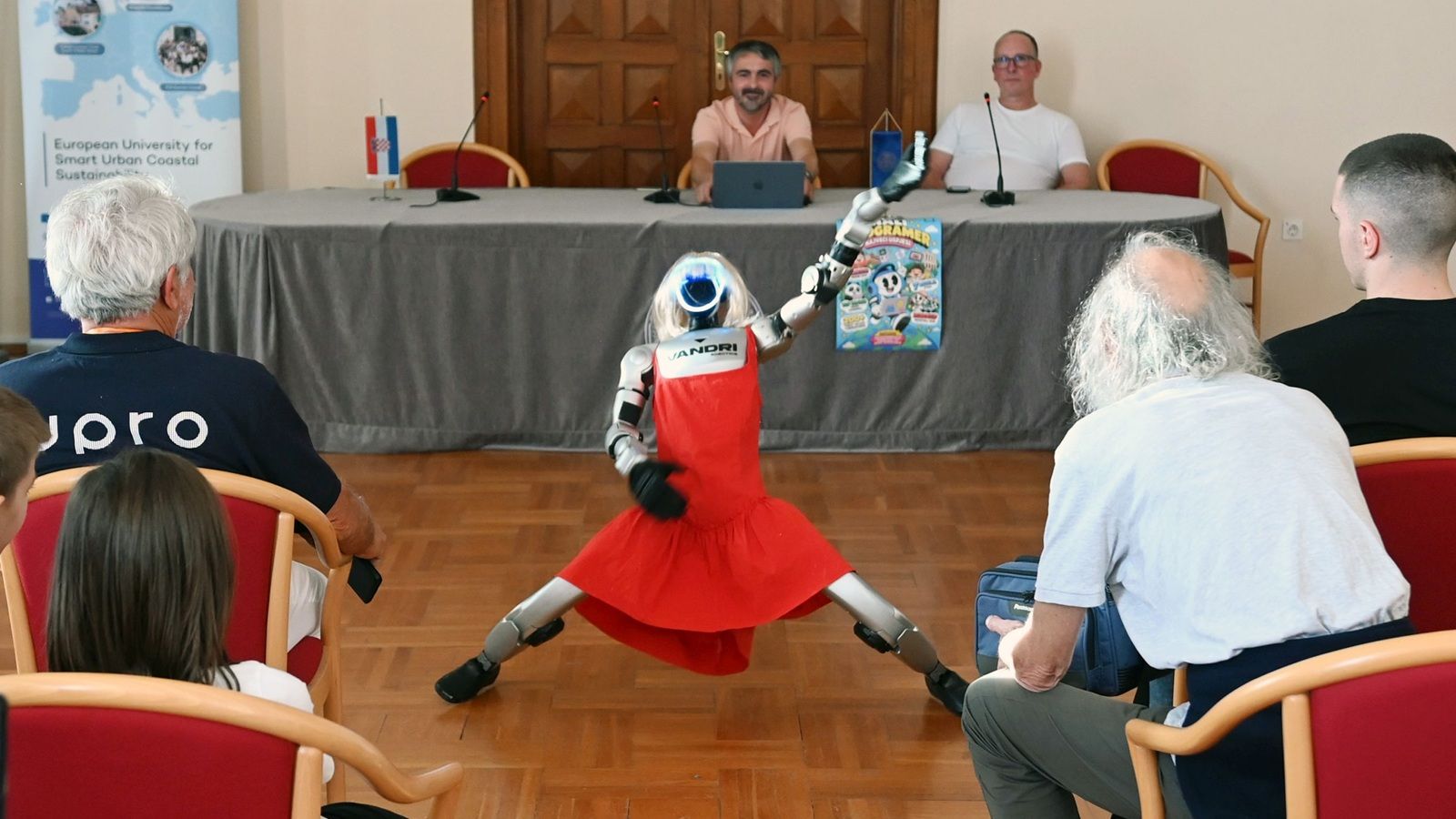 Tonka danas na Sveučilištu, a sutra pomoć u vašem domu