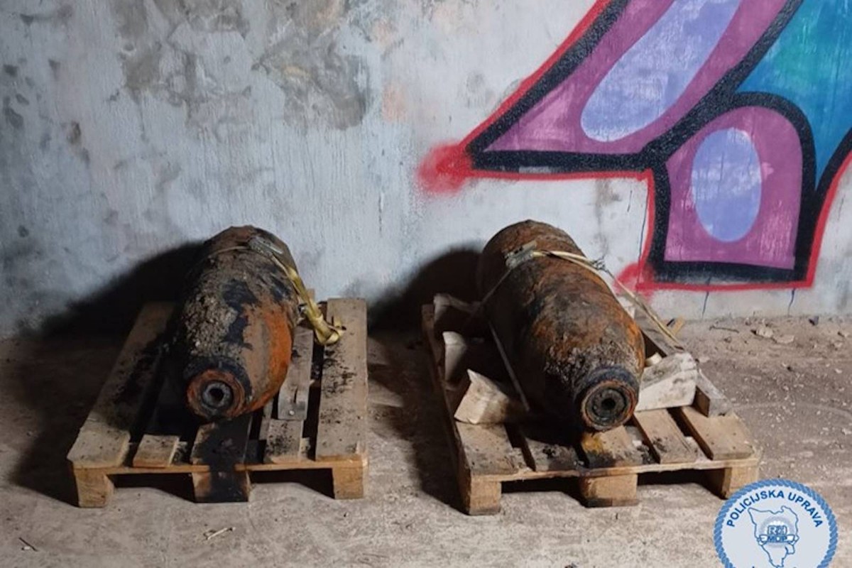 Vađenje bombi iz mora