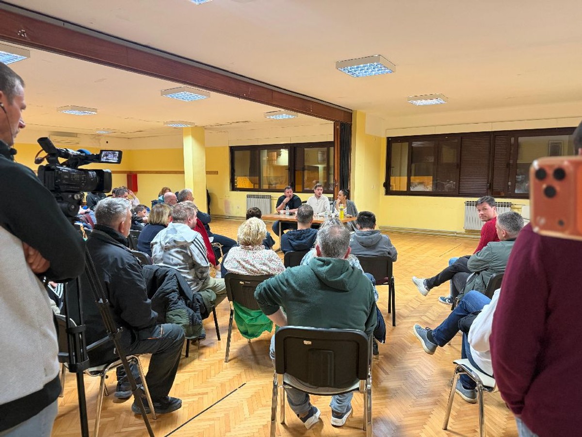 Demokracija u Spinutu: Stanari na sjednici Kotarskog vijeća raspravljali o garaži, složni oko gradnje