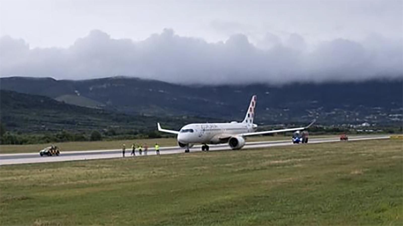 Incident u zračnoj luci Sveti Jeronim: Avion sletio s piste