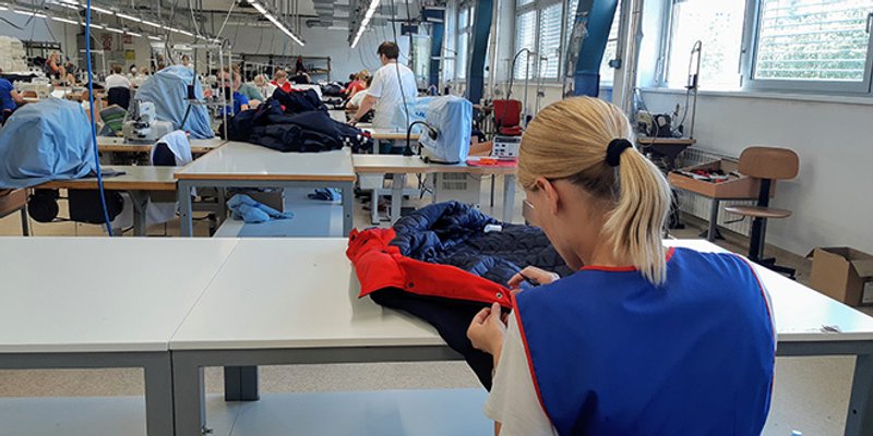 DES-ova PROIZVODNJA SOLIDARNOSTI Podijeljeno 600 maski korisnicima pučke kuhinje