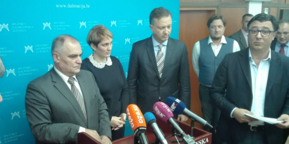 Jadrolinija razmišlja kako pojeftiniti kartu za prijevoz bicikli i produžiti ljetni vozni red