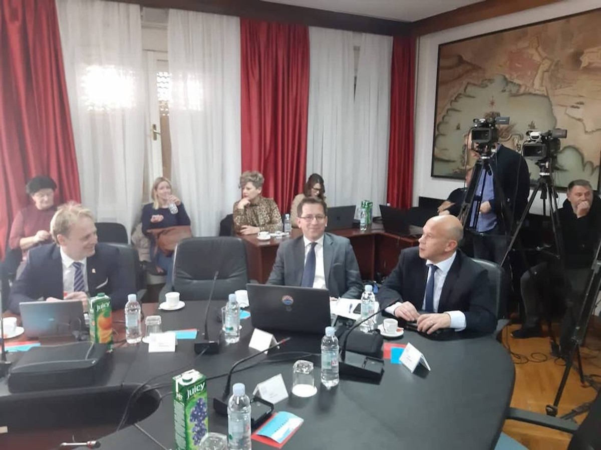 GOTOVO DESET SATI ZASJEDANJA: O Marjanu nema zaključka!