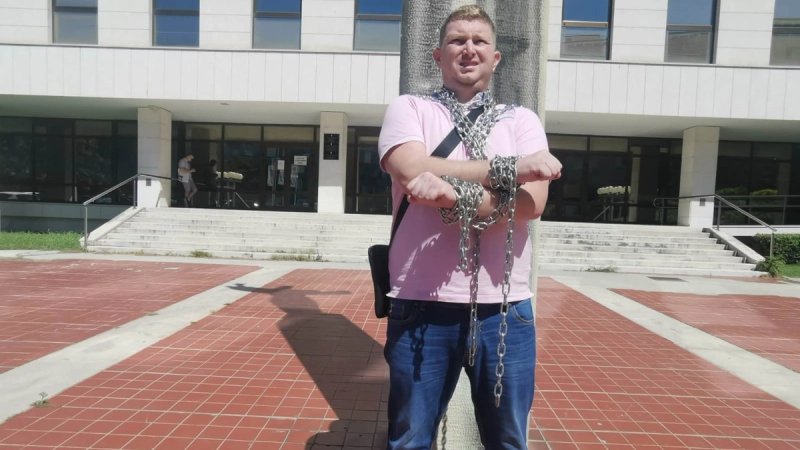 Knežević opet u rukama policije, sumnjiče ga da je teško ozlijedio muškarca u Kaštelima