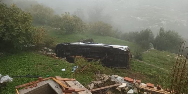 Policija o slijetanju školskog kombija: Vozač nije prilagodio brzinu stanju kolnika