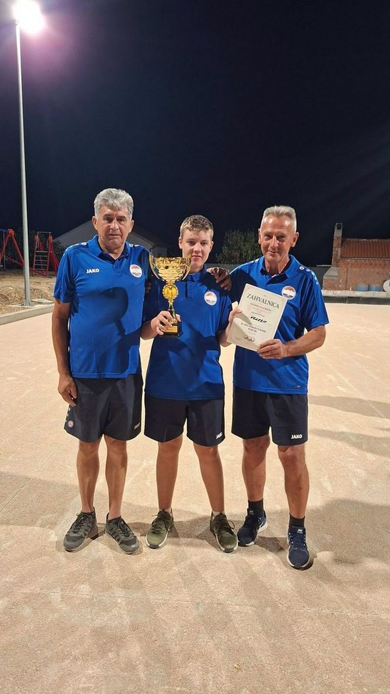 FOTOGALERIJA: BK Perušić Benkovački pobjednik 2. Boćarskog turnira 'Perušić Benkovački 2026'