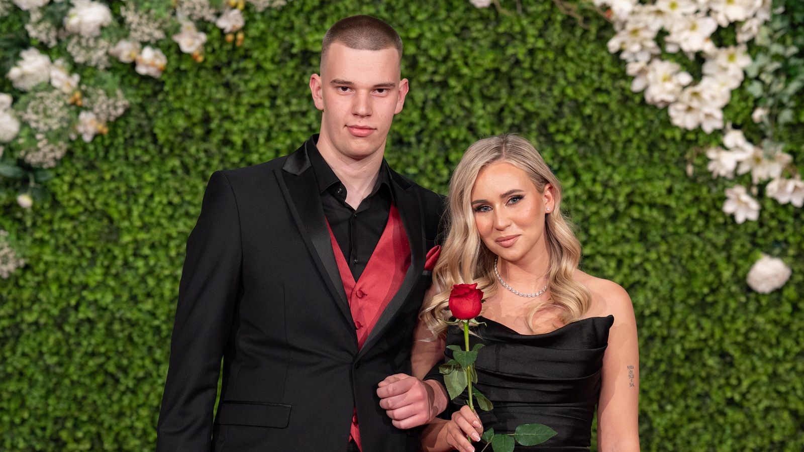 FOTO/VIDEO Maturalna večer Pomorske škole Split