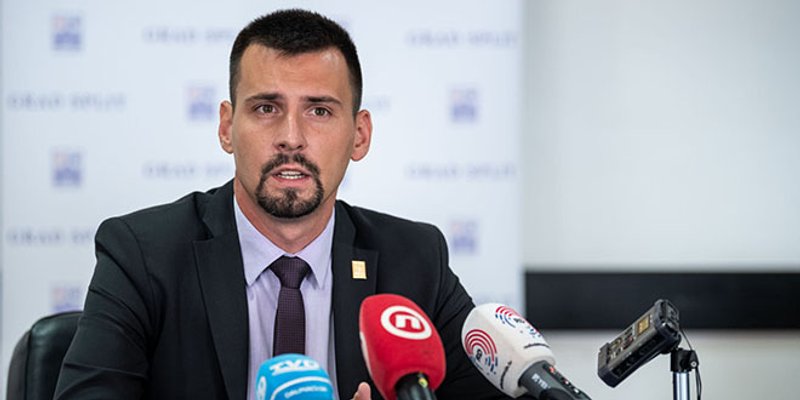 IVOŠEVIĆ O MARJANU 'Javna tajna je kako su bivše gradske uprave držale u ladici zahtjeve za legalizaciju bespravne gradnje'