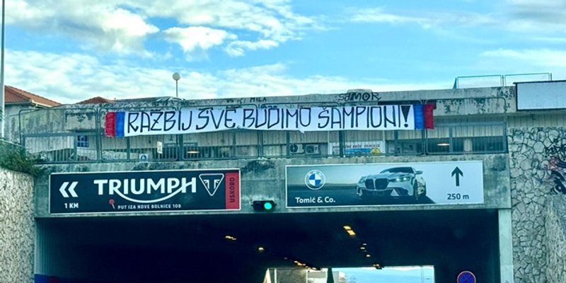 Nova navijačka poruka u Splitu