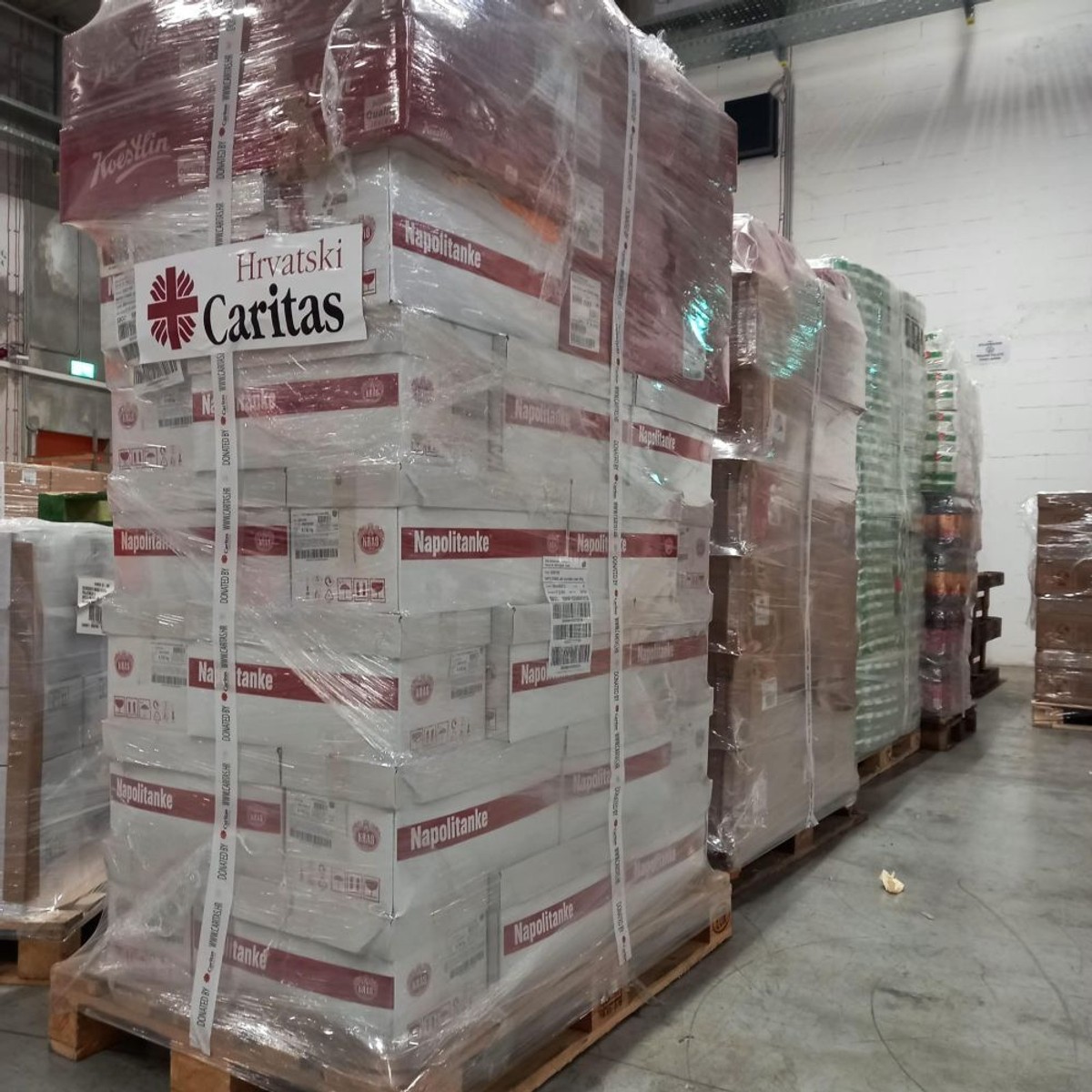 111 DANA RATA Hrvatski Caritas uputio 21 tegljač humanitarne pomoći u Ukrajinu